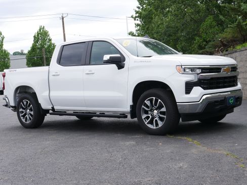 Certified 2025 Chevrolet Silverado 1500 LT AWD/4WD image 8