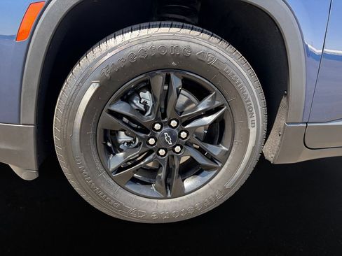 Certified 2023 Chevrolet Traverse LT FWD image 9