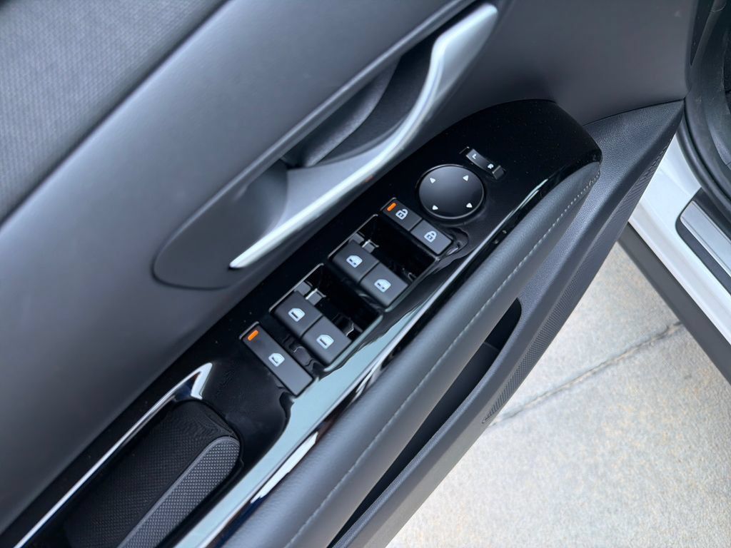 New 2026 Hyundai Tucson Limited AWD/4WD image 16