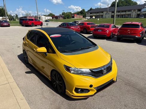 Used 2018 Honda Fit Sport image 6