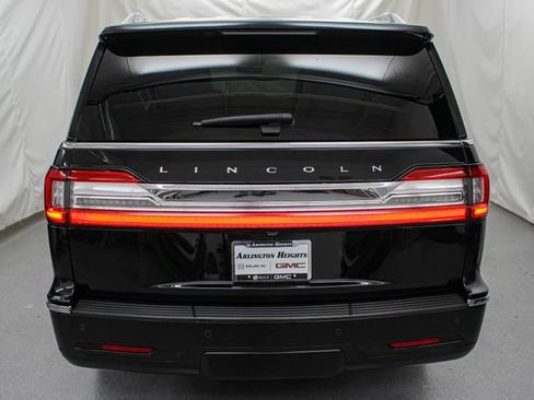 Used 2021 Lincoln Navigator L Reserve AWD/4WD image 10
