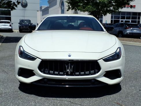 Used 2022 Maserati Ghibli Modena RWD image 13