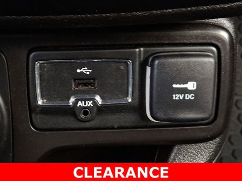 Used 2022 Jeep Renegade Altitude w/ Convenience Group image 24