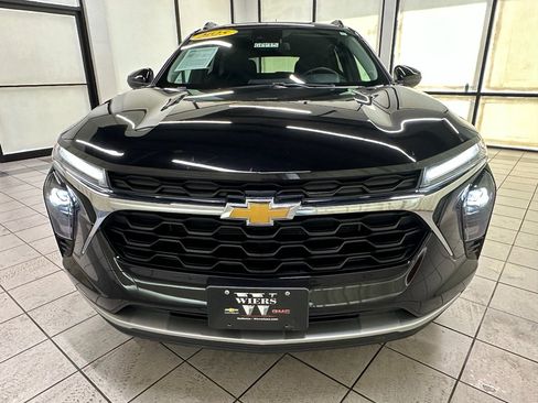 Certified 2025 Chevrolet Trax LT w/ LT Convenience Package image 10