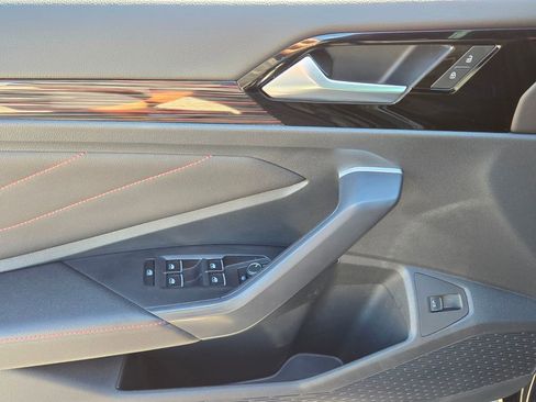 Certified 2024 Volkswagen Jetta GLI Autobahn w/ GLI Black Package image 15