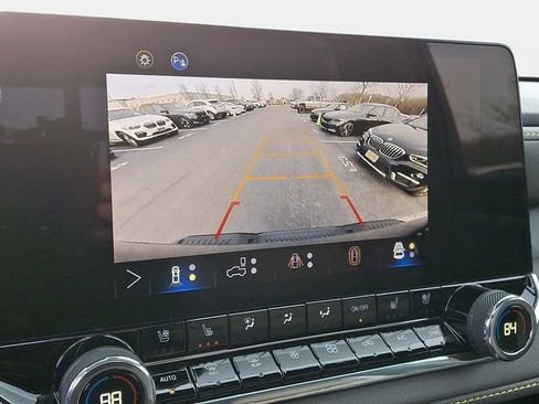 Used 2024 Chevrolet Colorado ZR2 w/ ZR2 Convenience Package III image 23