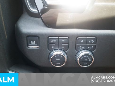 Used 2025 GMC Sierra 1500 Elevation w/ Elevation Premium Package AWD/4WD image 32