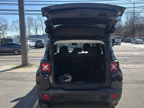 Used 2019 Jeep Renegade Sport AWD/4WD image 27