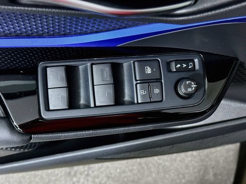 Certified 2022 Toyota C-HR XLE FWD image 16