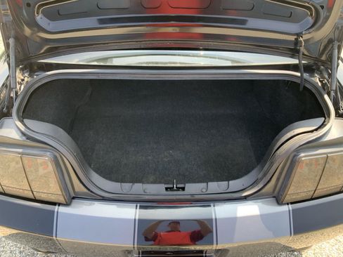 Used 2009 Ford Mustang GT RWD image 8