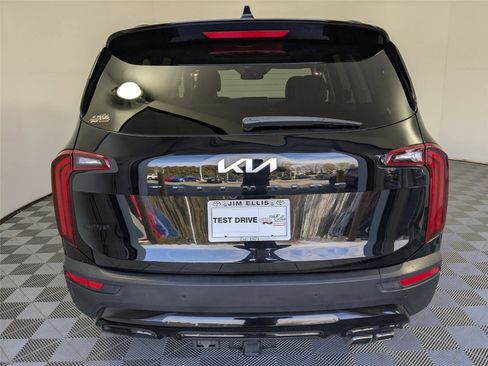 Used 2022 Kia Telluride SX w/ Nightfall Edition Package image 6