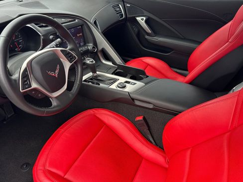 Used 2015 Chevrolet Corvette Stingray Coupe w/ Battery Protection Package RWD image 10