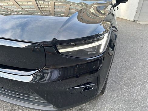 Certified 2022 Volvo C40 P8 Recharge Ultimate image 2