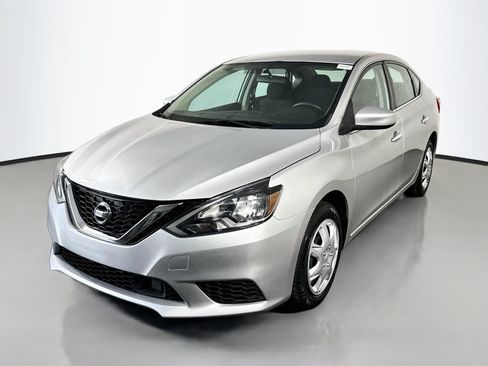 Used 2019 Nissan Sentra S FWD image 4