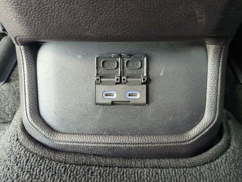 Used 2022 Toyota Highlander XSE image 18