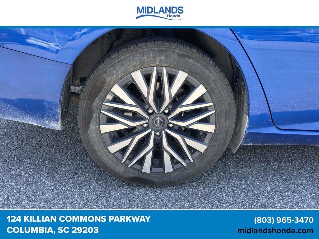 Used 2025 Nissan Altima 2.5 SV FWD image 7