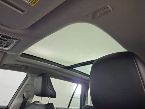 Used 2024 Toyota Grand Highlander FWD image 33