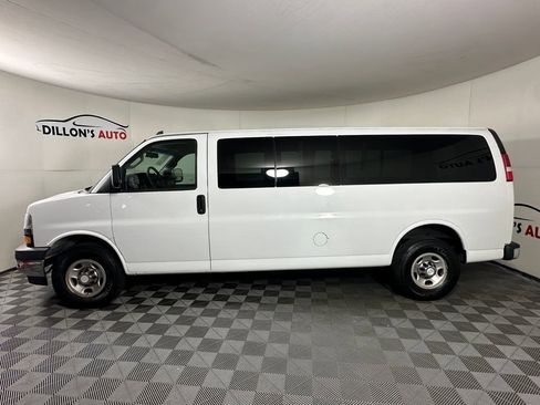Used 2018 Chevrolet Express 3500 LT w/ LT Preferred Equipment Group RWD image 3