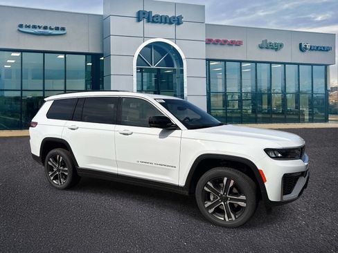 New 2027 Jeep Grand Cherokee L Limited AWD/4WD image 1