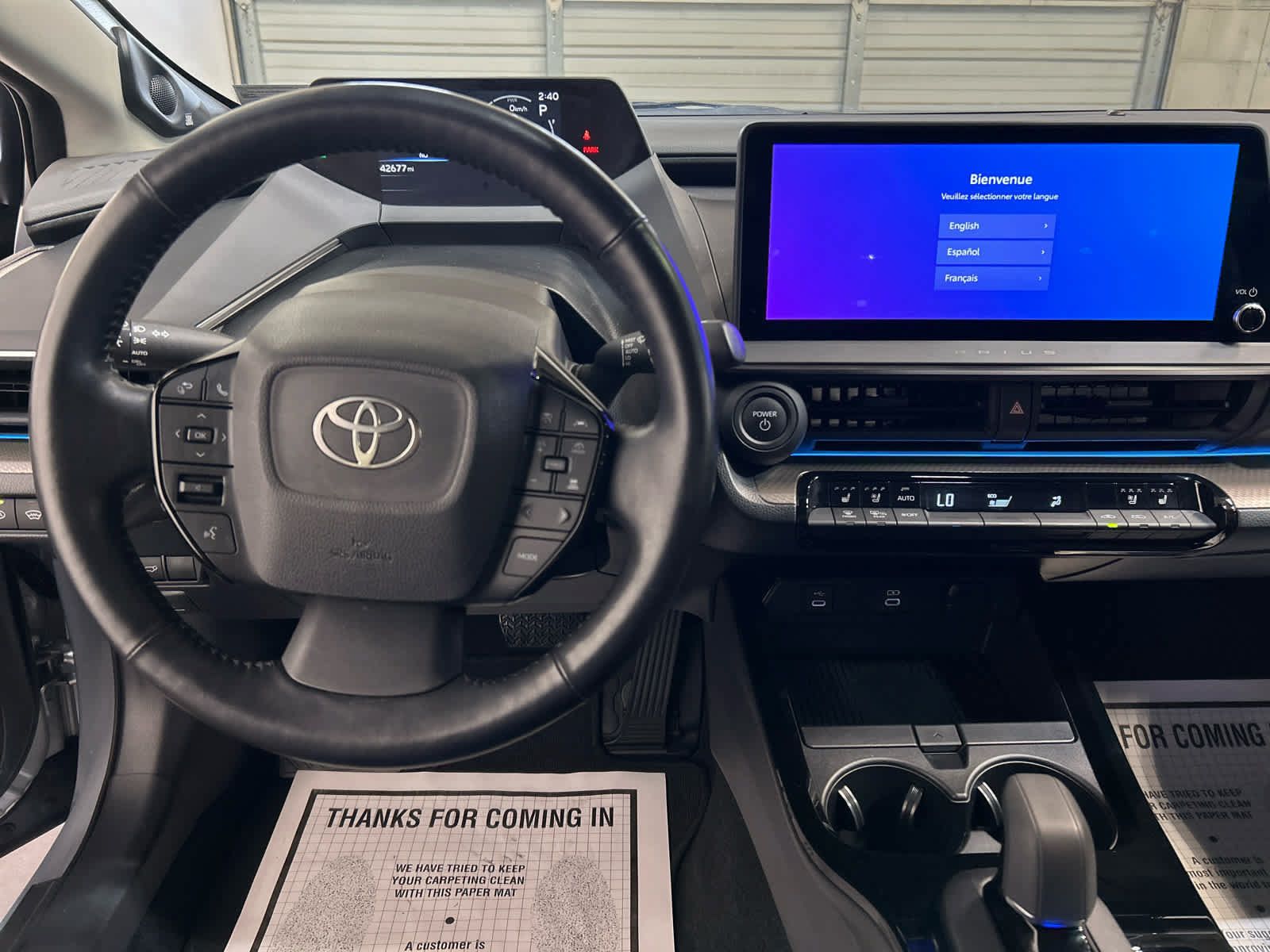 Used 2024 Toyota Prius Limited FWD image 9