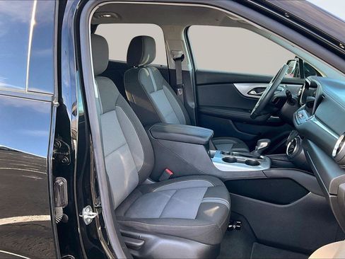 Used 2023 Chevrolet Blazer LT w/ Driver Confidence Package image 8