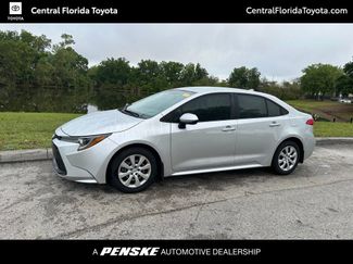Used 2025 Toyota Corolla LE video 1