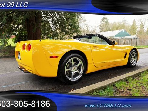 Used 2001 Chevrolet Corvette Convertible w/ Preferred Equipment Group2 RWD image 9