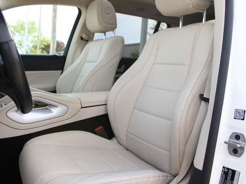 Used 2023 Mercedes-Benz GLS 450 4MATIC image 21