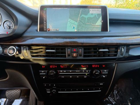 Used 2015 BMW X5 xDrive50i AWD/4WD image 31