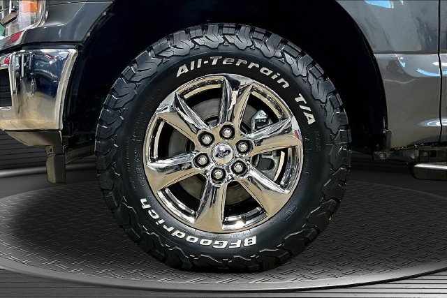 Used 2020 Ford F150 XLT w/ Equipment Group 302A Luxury AWD/4WD image 33