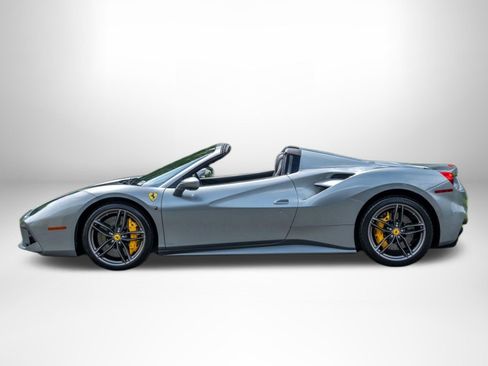 Used 2019 Ferrari 488 Spider RWD image 4