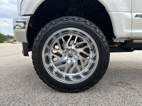 Used 2019 Ford F250 Lariat w/ Lariat Ultimate Package image 57