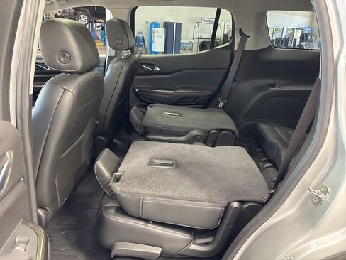 Used 2019 GMC Acadia SLT AWD/4WD image 24