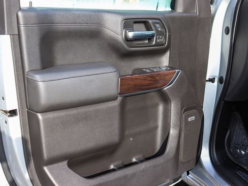 Used 2019 GMC Sierra 1500 SLT w/ SLT Premium Plus Package image 21