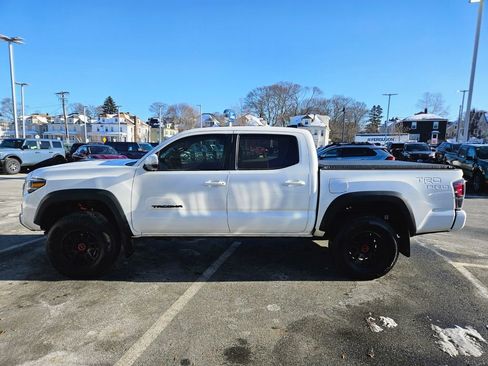 Used 2023 Toyota Tacoma TRD Pro AWD/4WD image 2