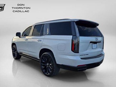 Used 2025 Cadillac Escalade Sport Platinum w/ LPO, ONYX Package AWD/4WD image 3