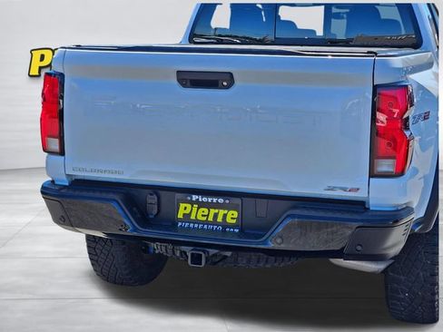 Used 2024 Chevrolet Colorado ZR2 w/ ZR2 Convenience Package III AWD/4WD image 15