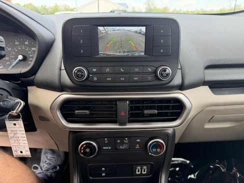 Used 2021 Ford EcoSport S image 28