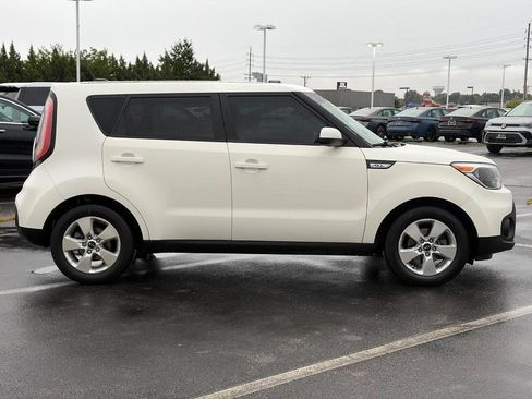 Used 2019 Kia Soul FWD image 4