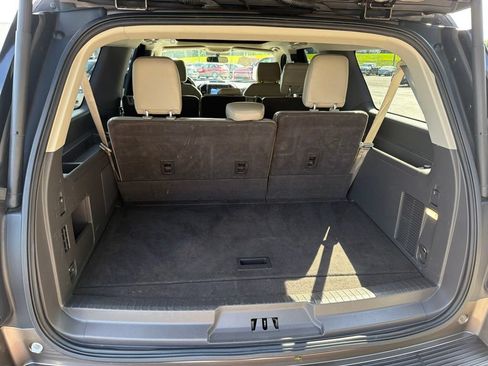 Used 2018 Ford Expedition Max Limited RWD image 10