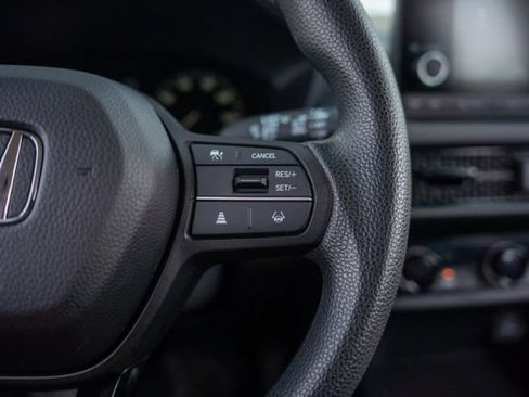 Used 2024 Honda HR-V LX image 19