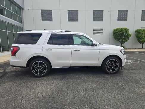 Used 2019 Ford Expedition Limited w/ Special Edition Package RWD image 9
