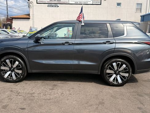 Used 2025 Mitsubishi Outlander SE AWD/4WD image 10