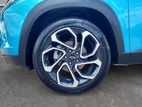 Used 2026 Chevrolet Trax RS w/ Sunroof Package FWD image 9