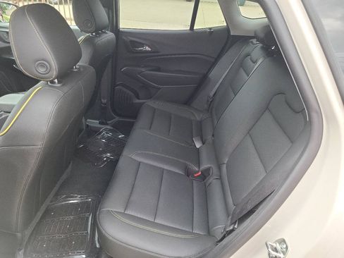 Used 2026 Chevrolet Trax ACTIV w/ Sunroof Package FWD image 16