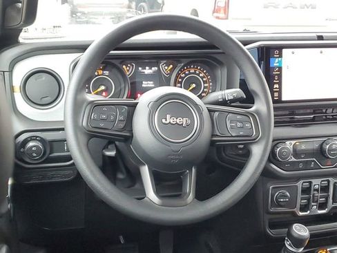 New 2026 Jeep Gladiator Sport image 7