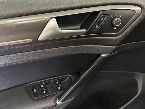Used 2018 Volkswagen GTI 4-Door FWD image 11