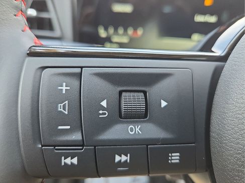 New 2026 Nissan Kicks SR w/ SR Premium Package image 18