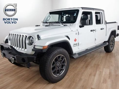 Used 2020 Jeep Gladiator Overland AWD/4WD image 1
