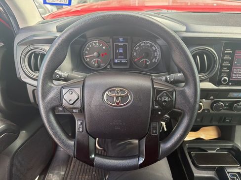Used 2022 Toyota Tacoma SR AWD/4WD image 14